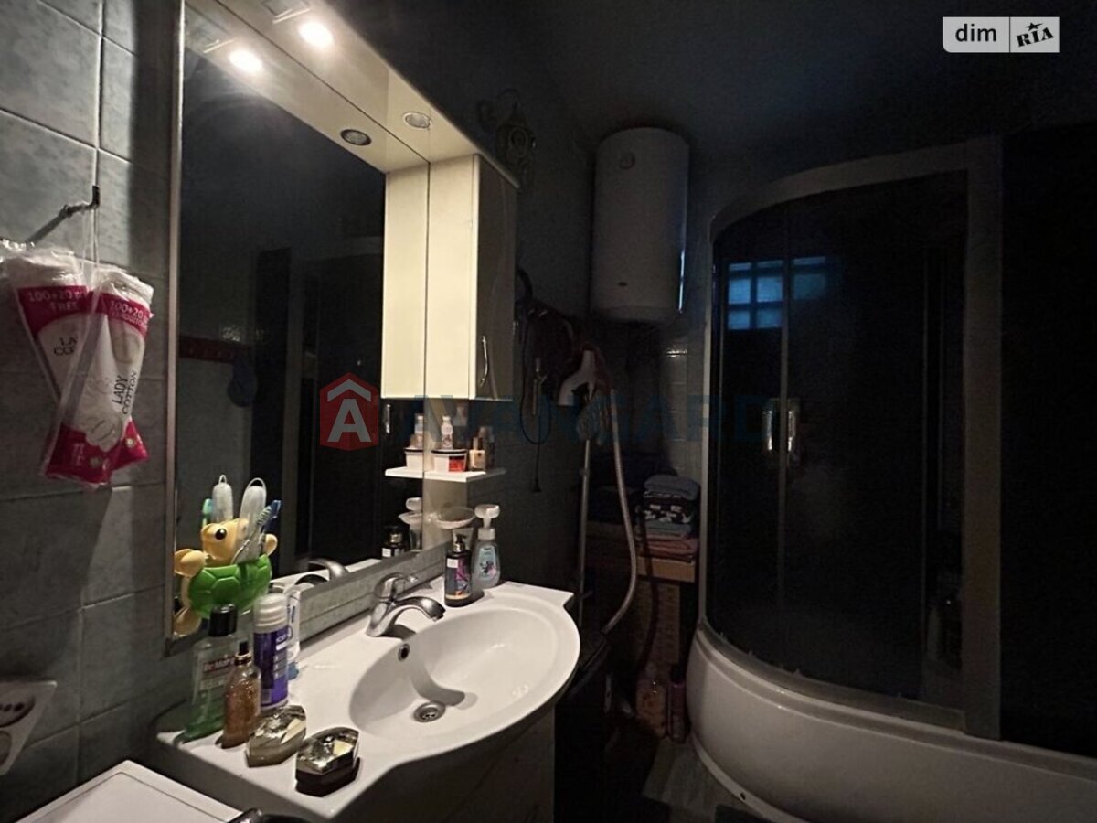 �������, 240 ��.�. ���� 6