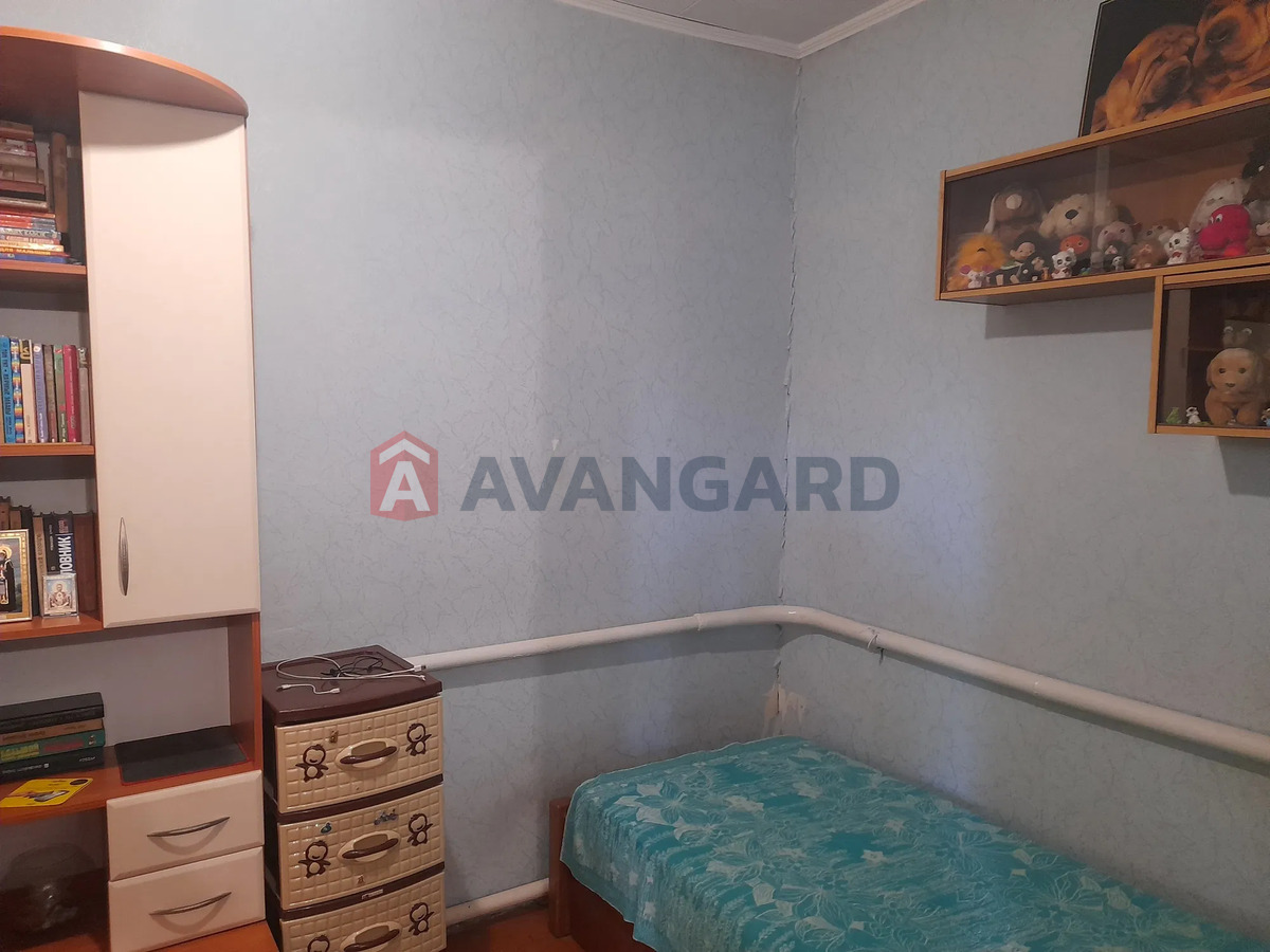 ������� �������, 52 ��.�. ���� 13