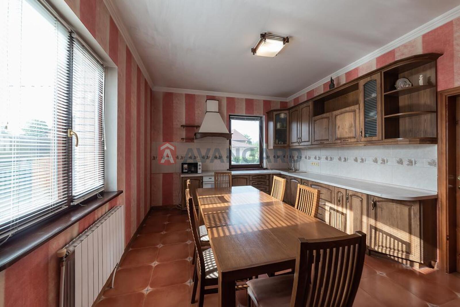 �������, 283 ��.�. ���� 9