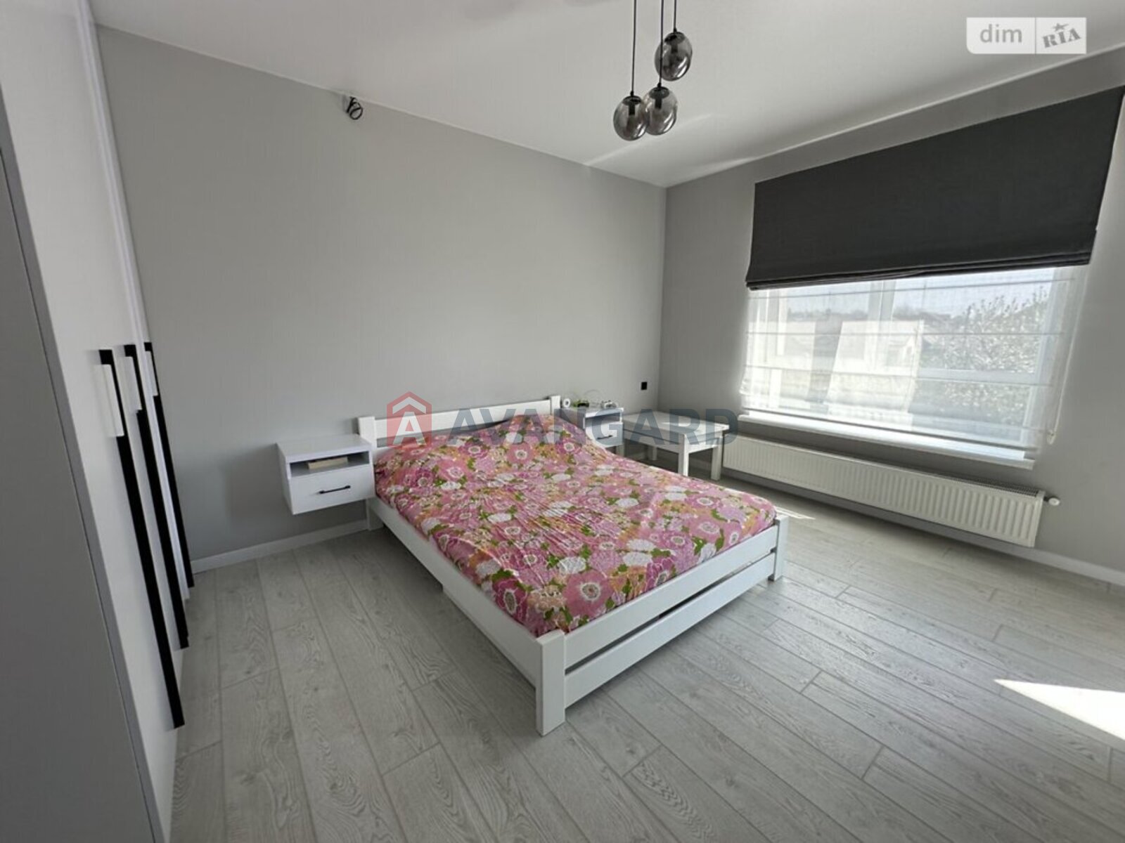 �������, 100 ��.�. ���� 16