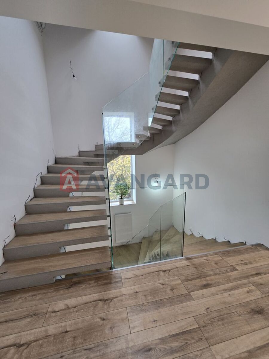 �������, 281 ��.�. ���� 12