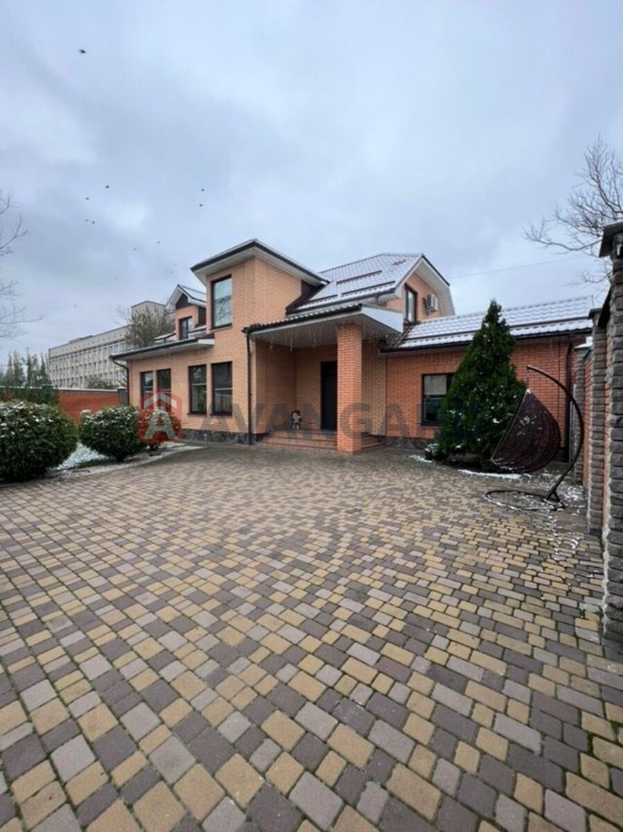 �������, 275 ��.�. ���� 1