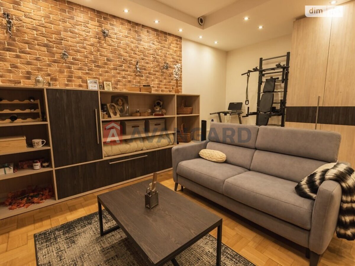 �������, 97 ��.�. ���� 17