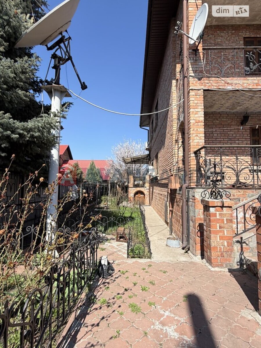 �������, 413 ��.�. ���� 3