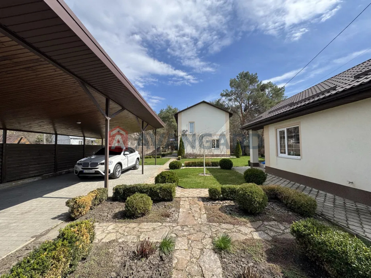 �������, 130 ��.�. ���� 1