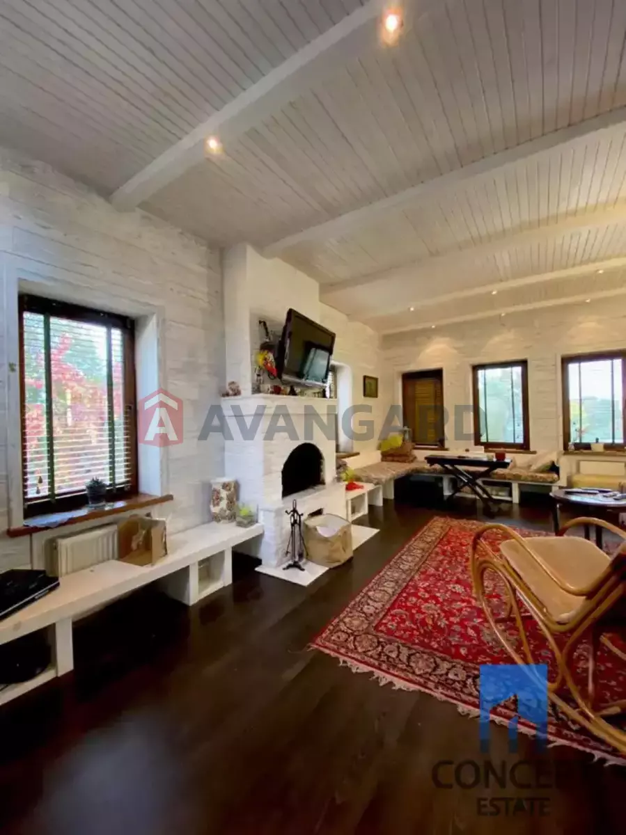 �������, 221 ��.�. ���� 26