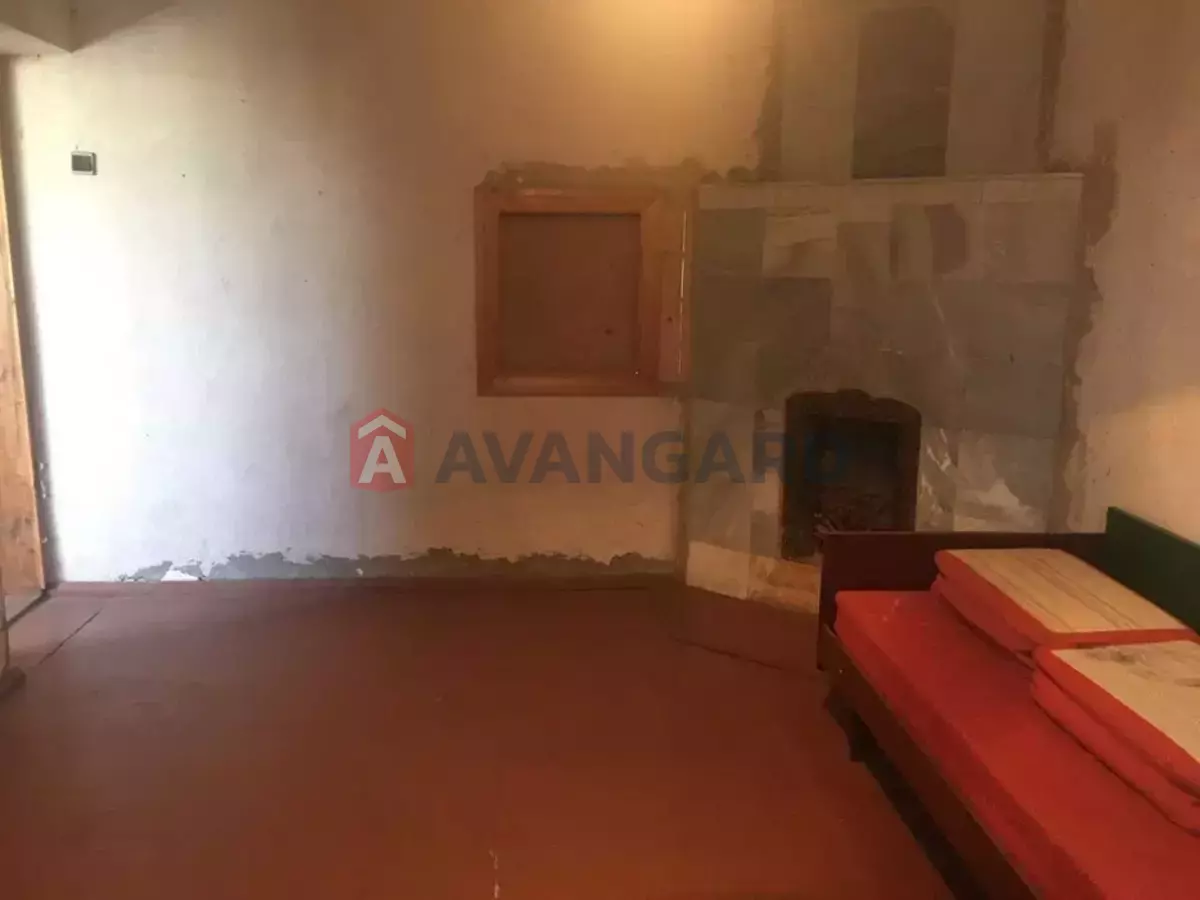 ����, 140 ��.�. ���� 9