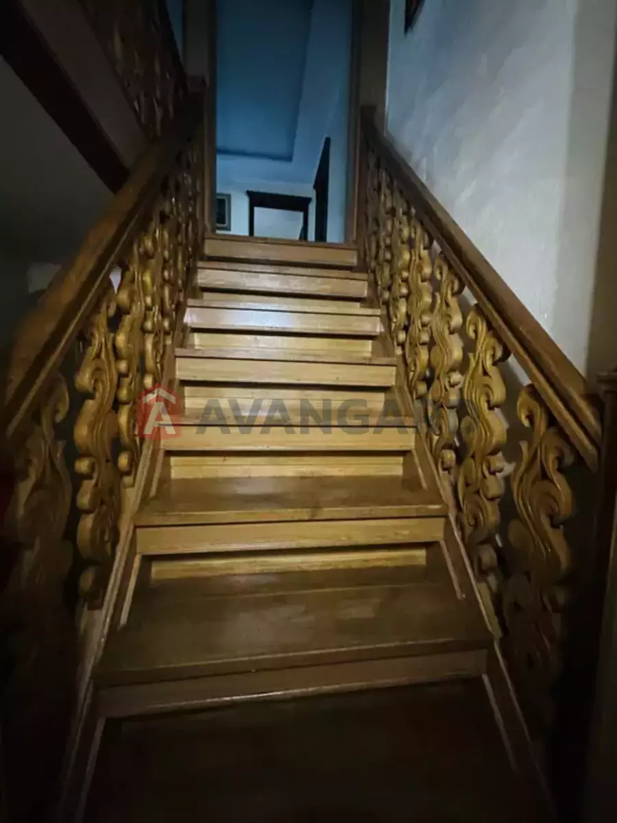 , 618 ..  4