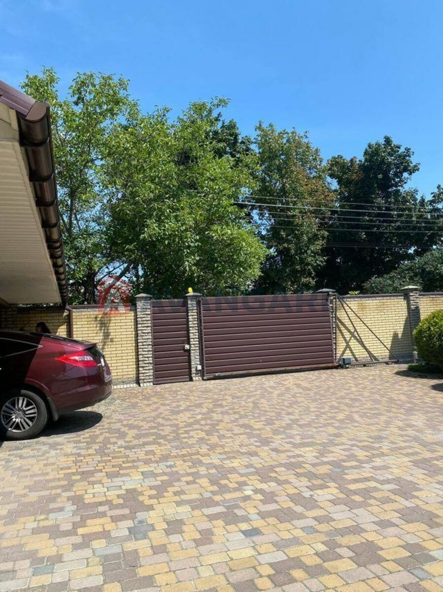 �������, 275 ��.�. ���� 16