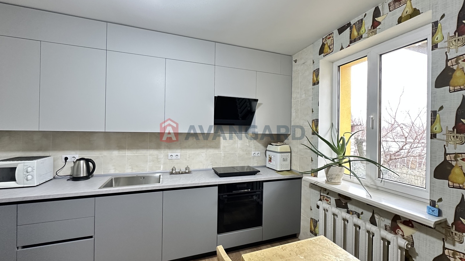 �������, 76 ��.�. ���� 10