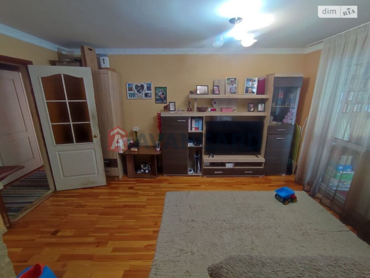 ������� �������, 280 ��.�. ���� 9