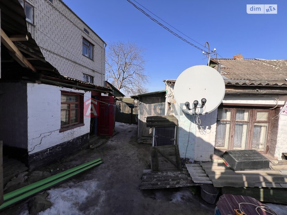 �������, 28 ��.�. ���� 3