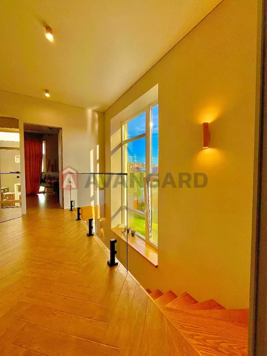 �������, 140 ��.�. ���� 14