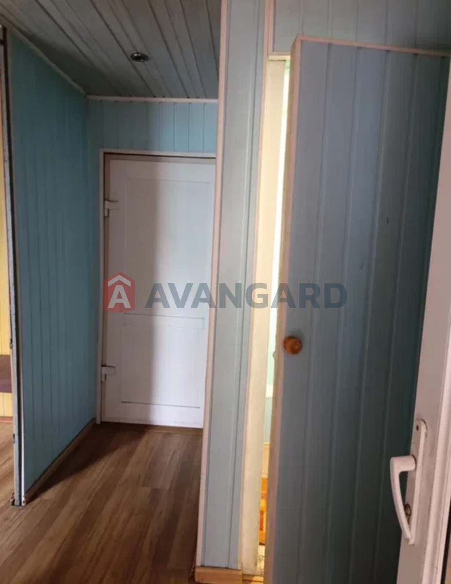 ������� �������, 42 ��.�. ���� 7