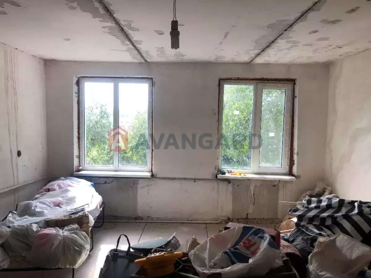 �������, 199 ��.�. ���� 9