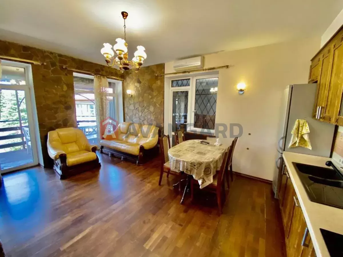 �������, 166 ��.�. ���� 9