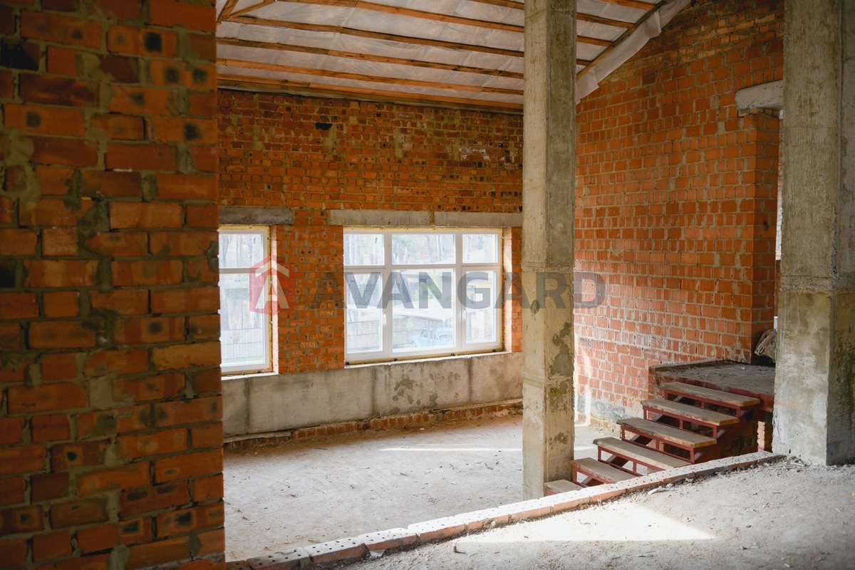 ��������, 315 ��.�. ���� 9