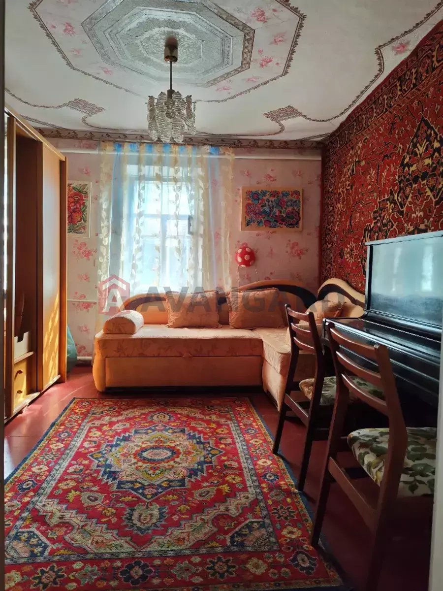 ������� �������, 75 ��.�. ���� 4