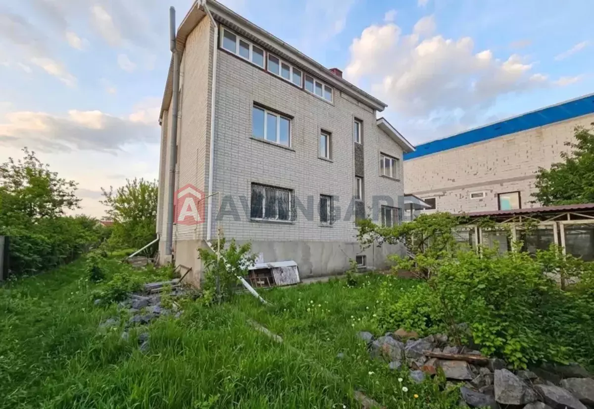 �������, 370 ��.�. ���� 12