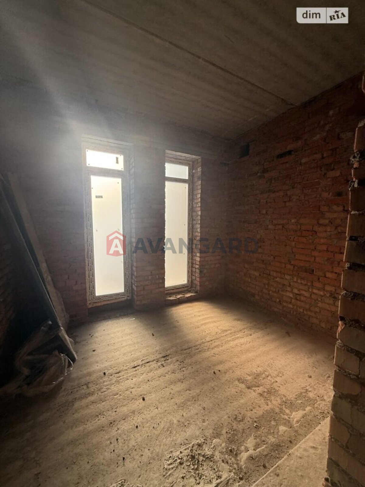 �������, 136 ��.�. ���� 5