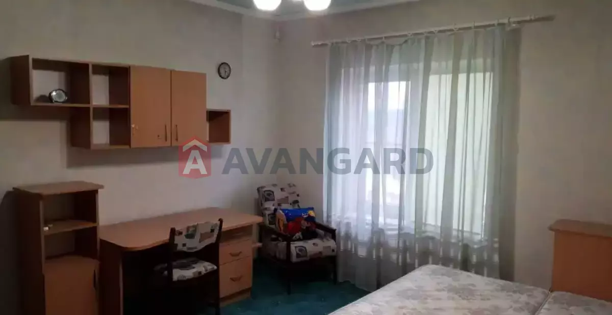 �������, 450 ��.�. ���� 17