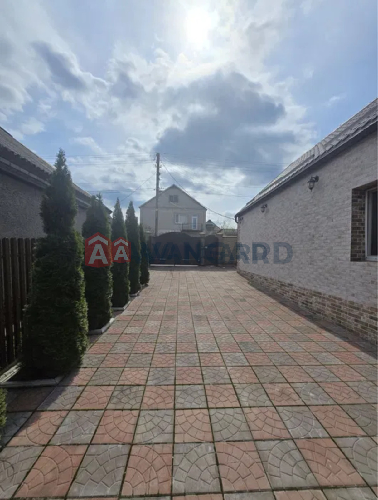 �������, 120 ��.�. ���� 16