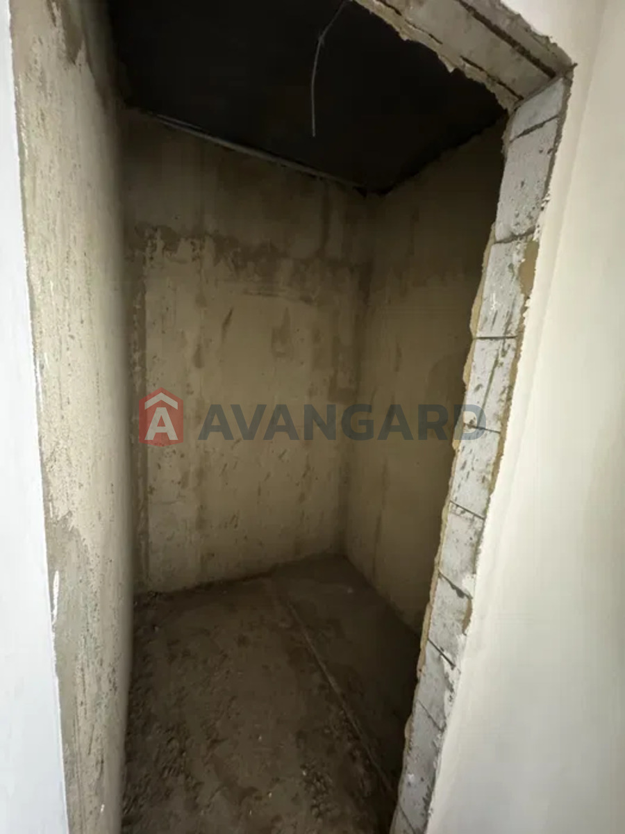 ��������, 130 ��.�. ���� 12