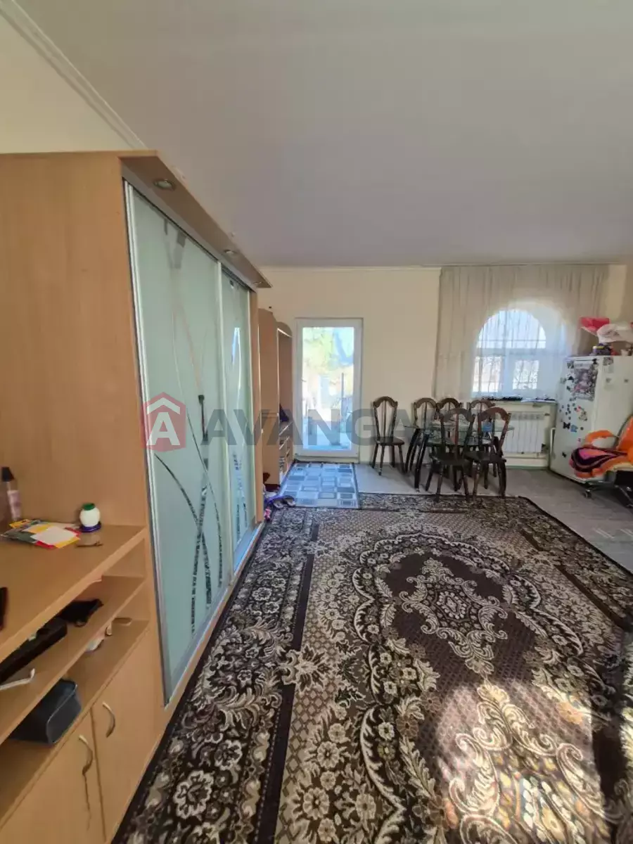�������, 236 ��.�. ���� 3
