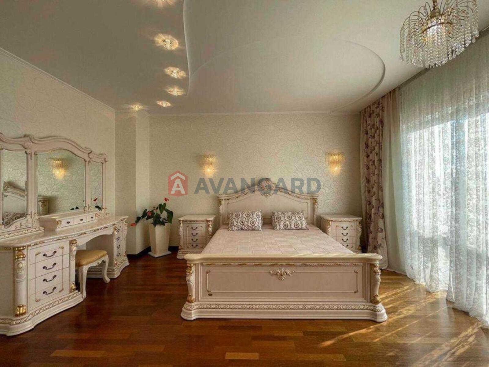 �������, 450 ��.�. ���� 6