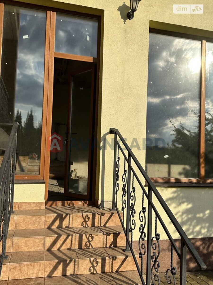 �������, 295 ��.�. ���� 9