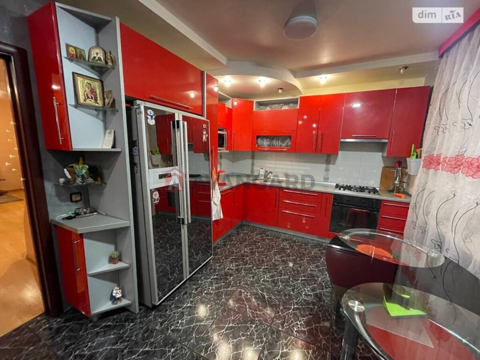 �������, 120 ��.�. ���� 1