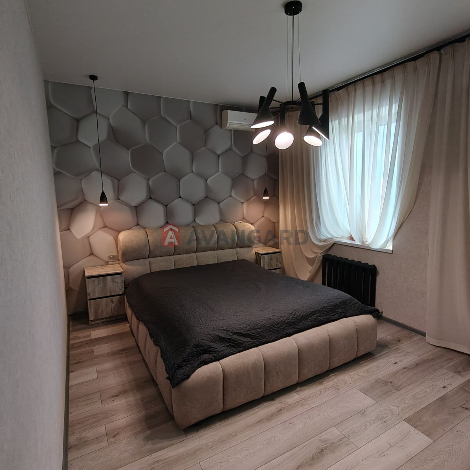 ������� �������, 55 ��.�. ���� 10