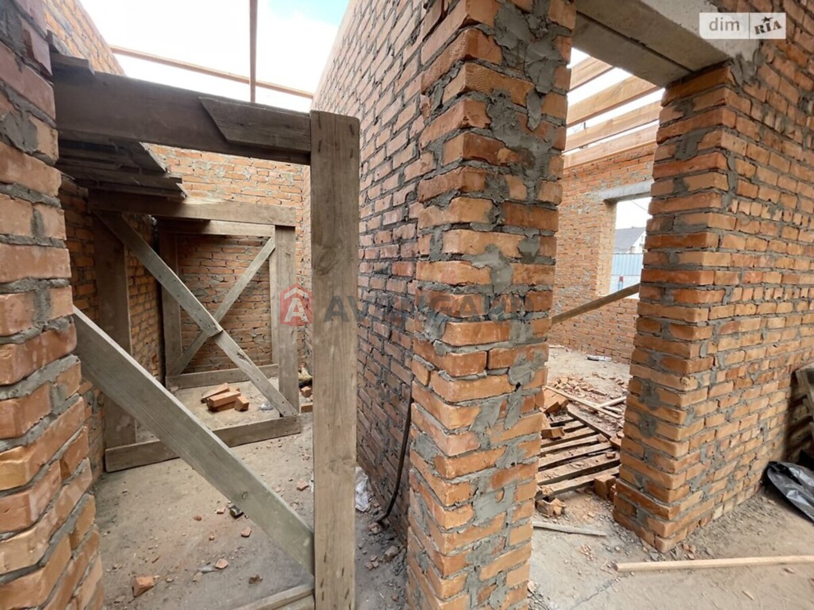 �������, 100 ��.�. ���� 2