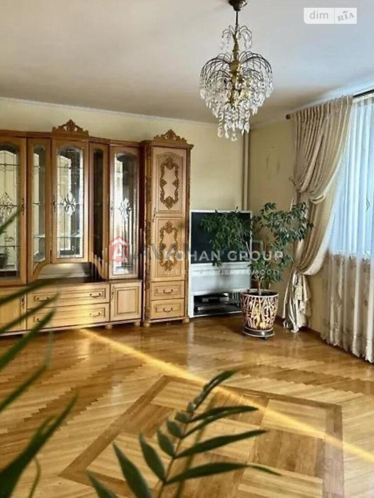 �������, 237 ��.�. ���� 14