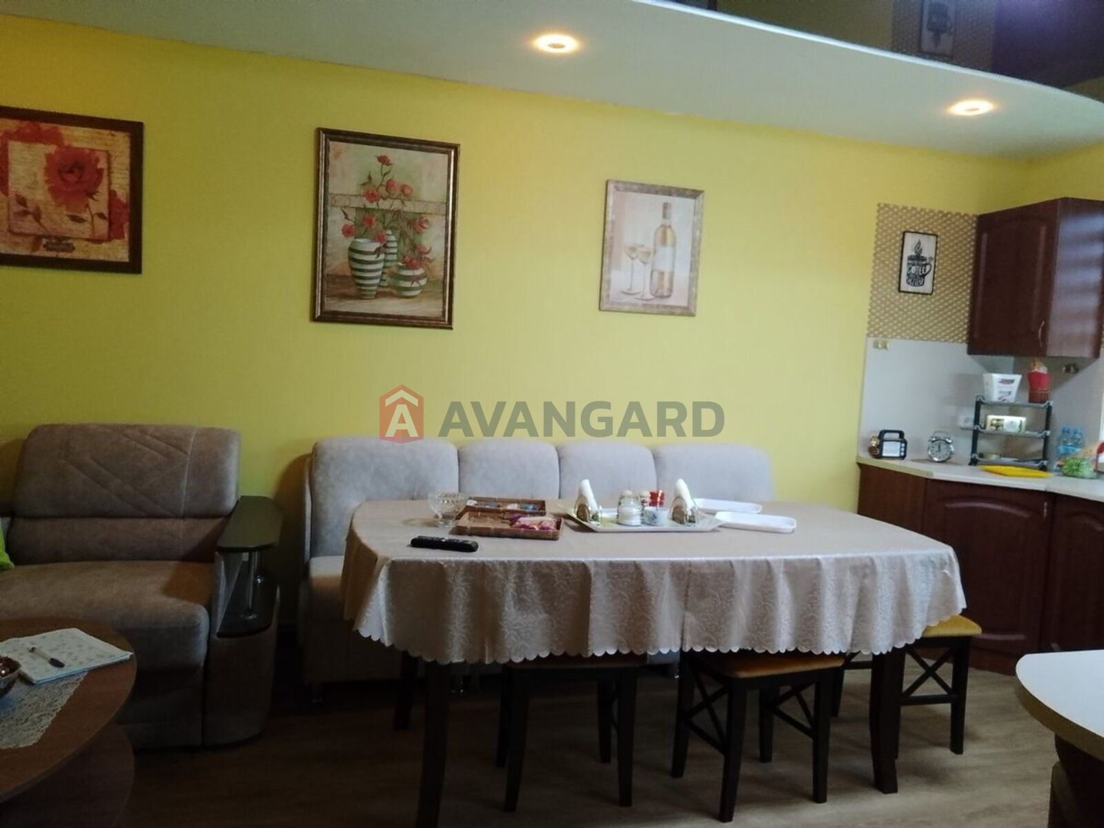 �������, 270 ��.�. ���� 15