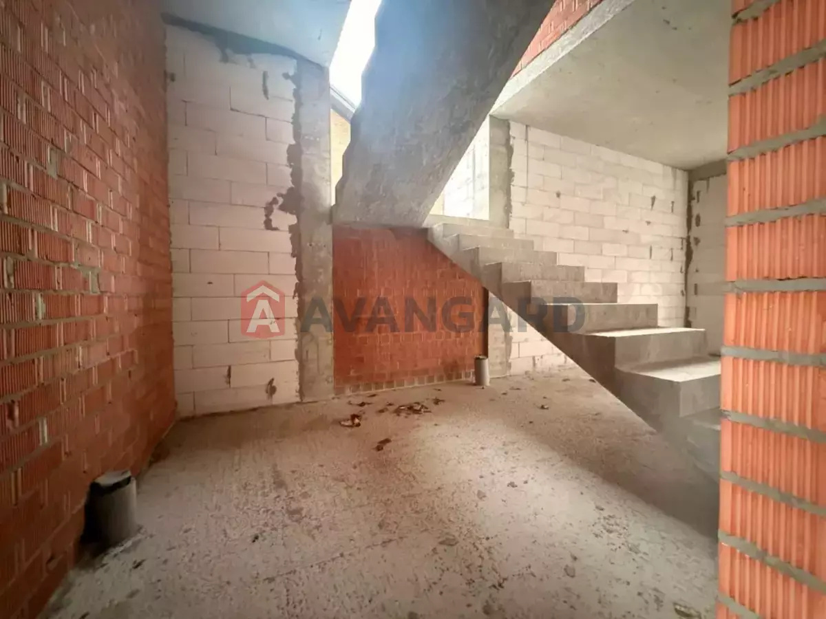 �������, 200 ��.�. ���� 11