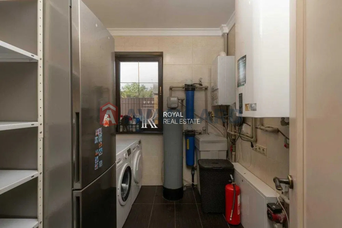 �������, 250 ��.�. ���� 15