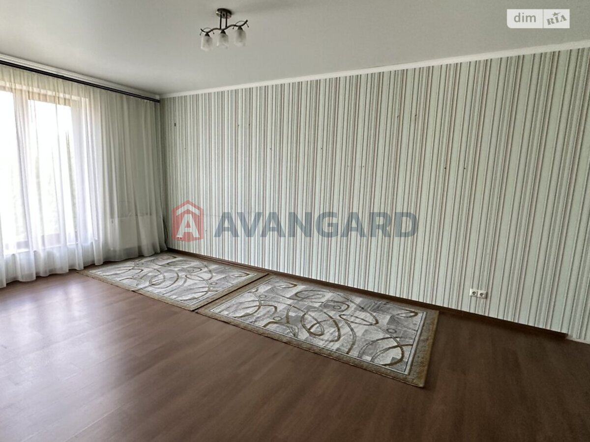 �������, 295 ��.�. ���� 24