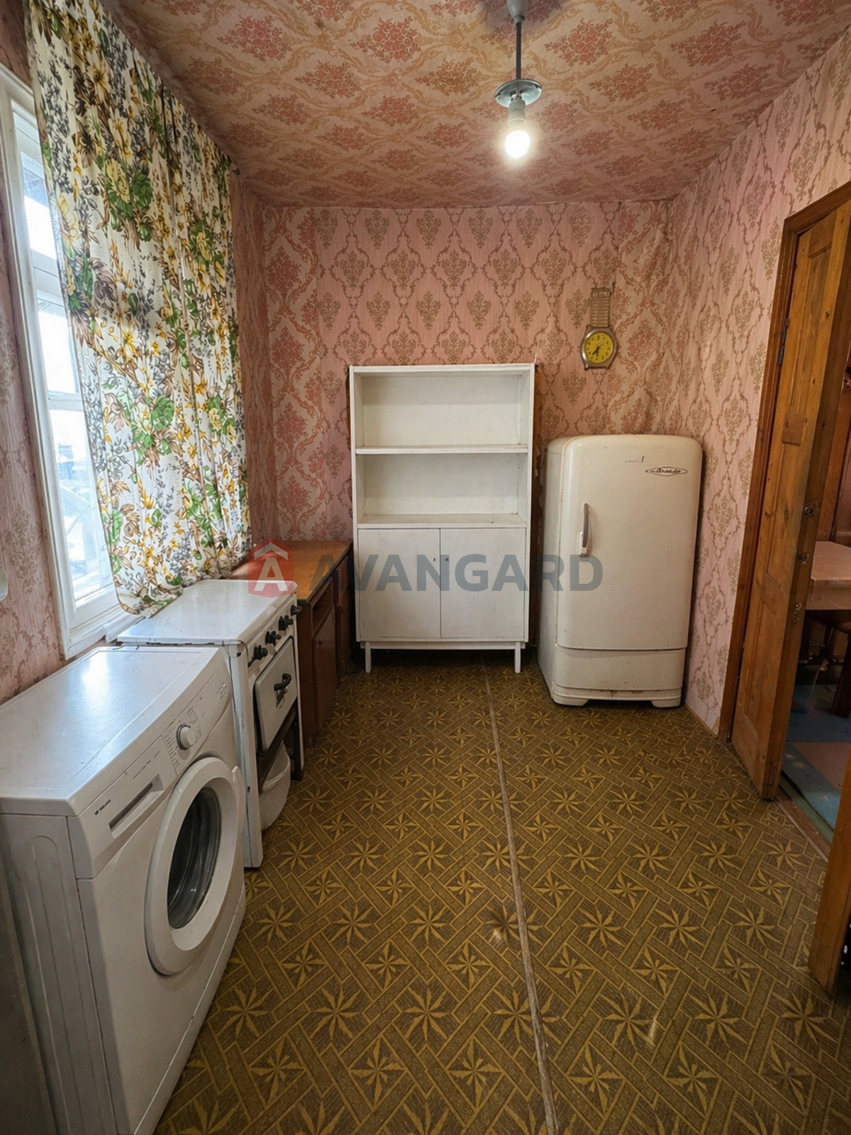 ����, 120 ��.�. ���� 9