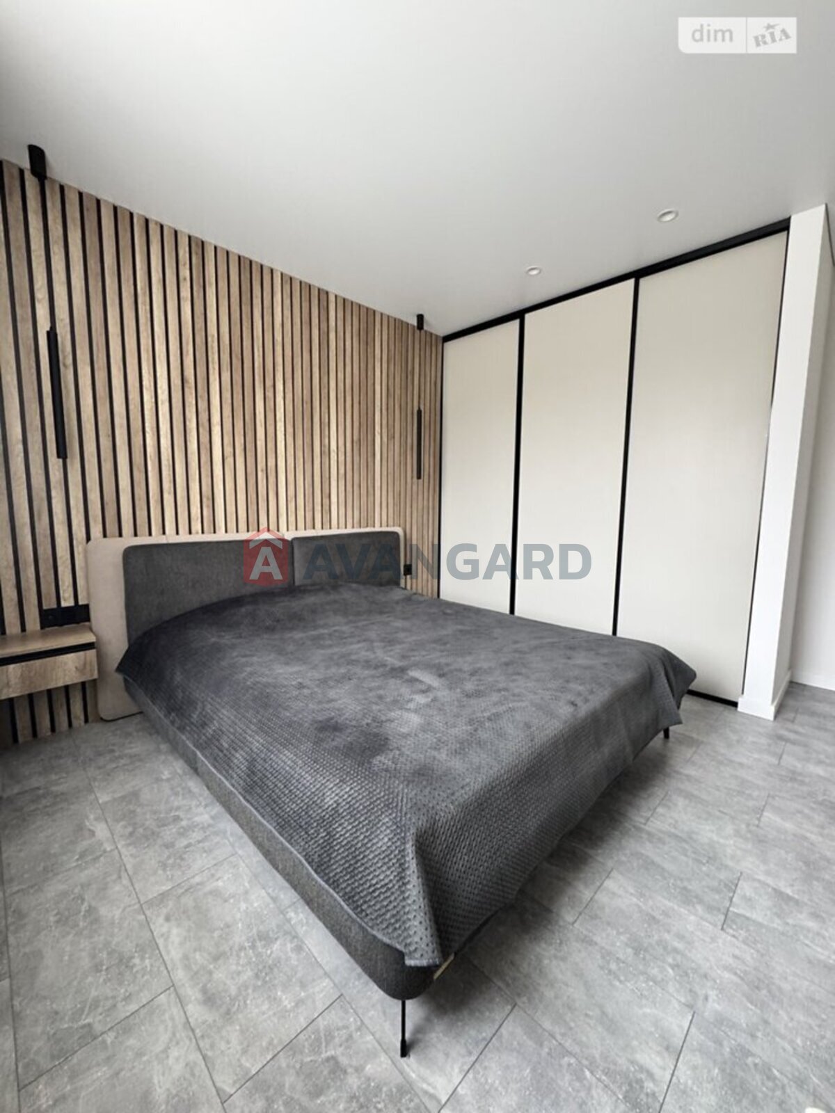 �������, 115 ��.�. ���� 14