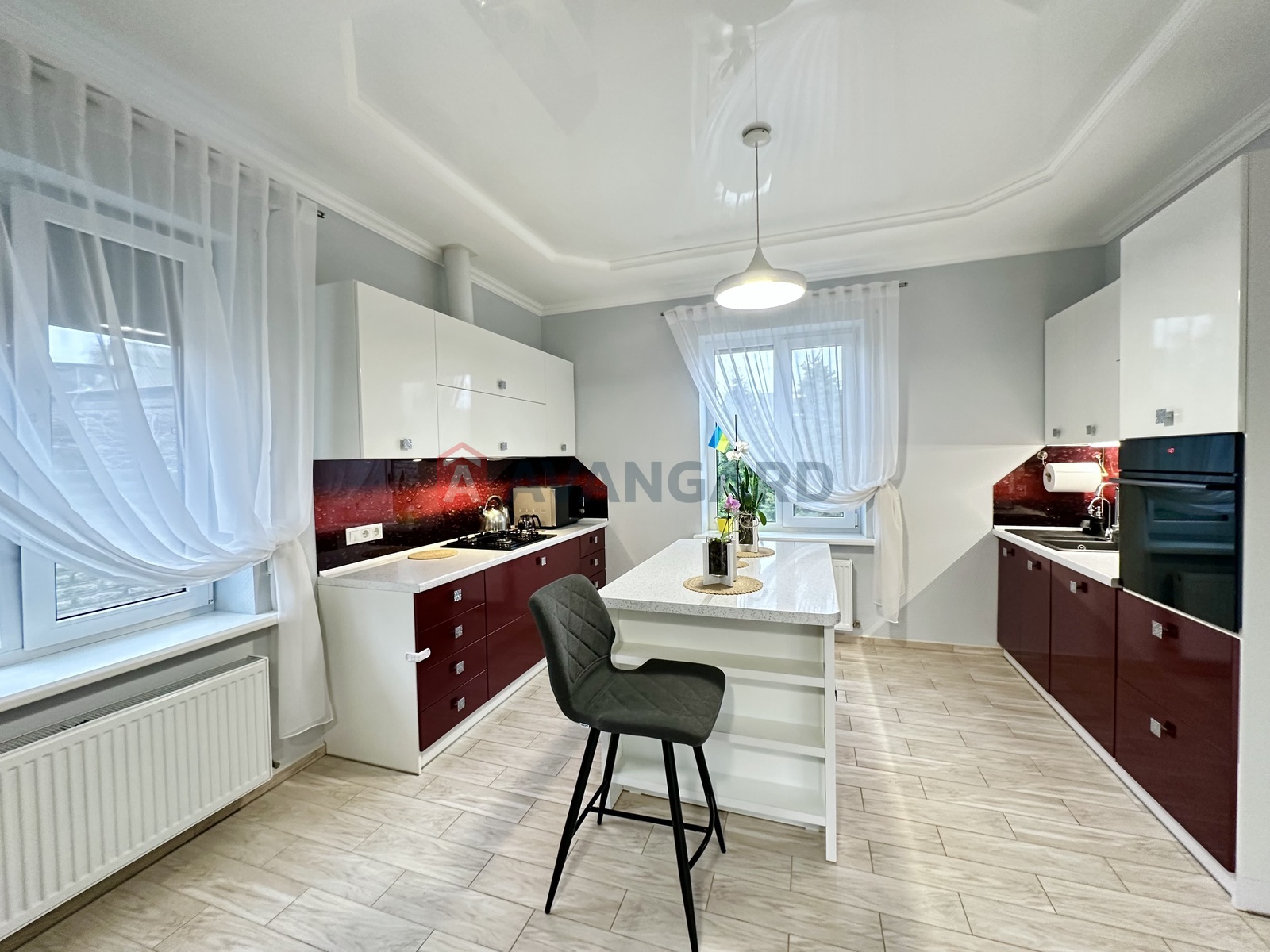 �������, 246 ��.�. ���� 9