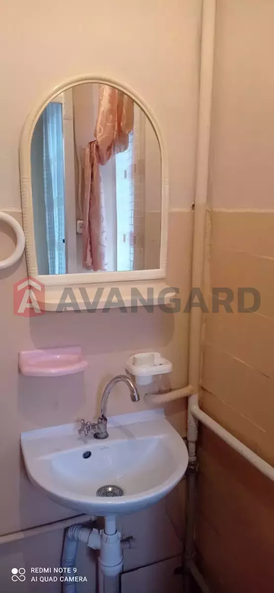 ������� �������, 65 ��.�. ���� 17