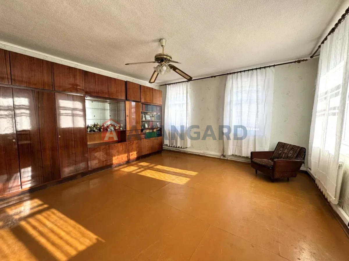 �������, 85 ��.�. ���� 9