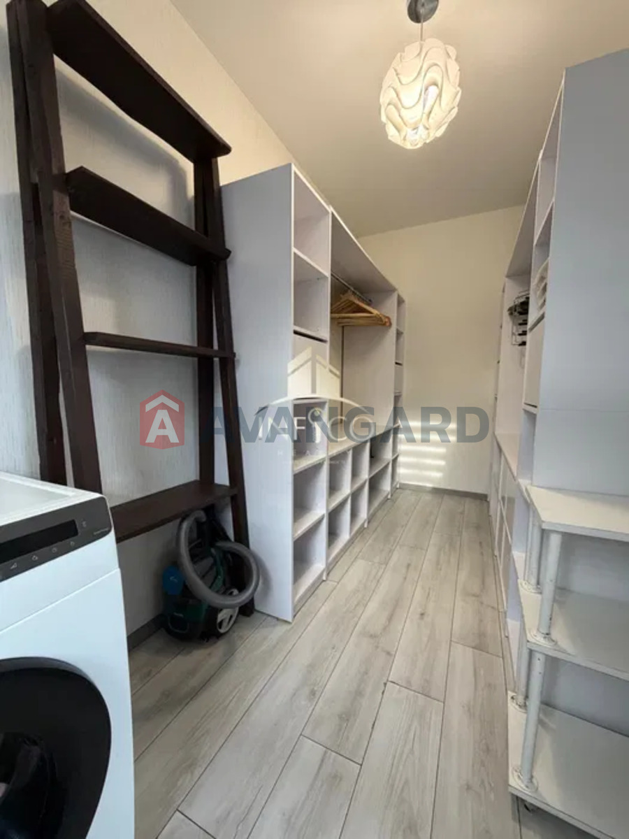 �������, 120 ��.�. ���� 7