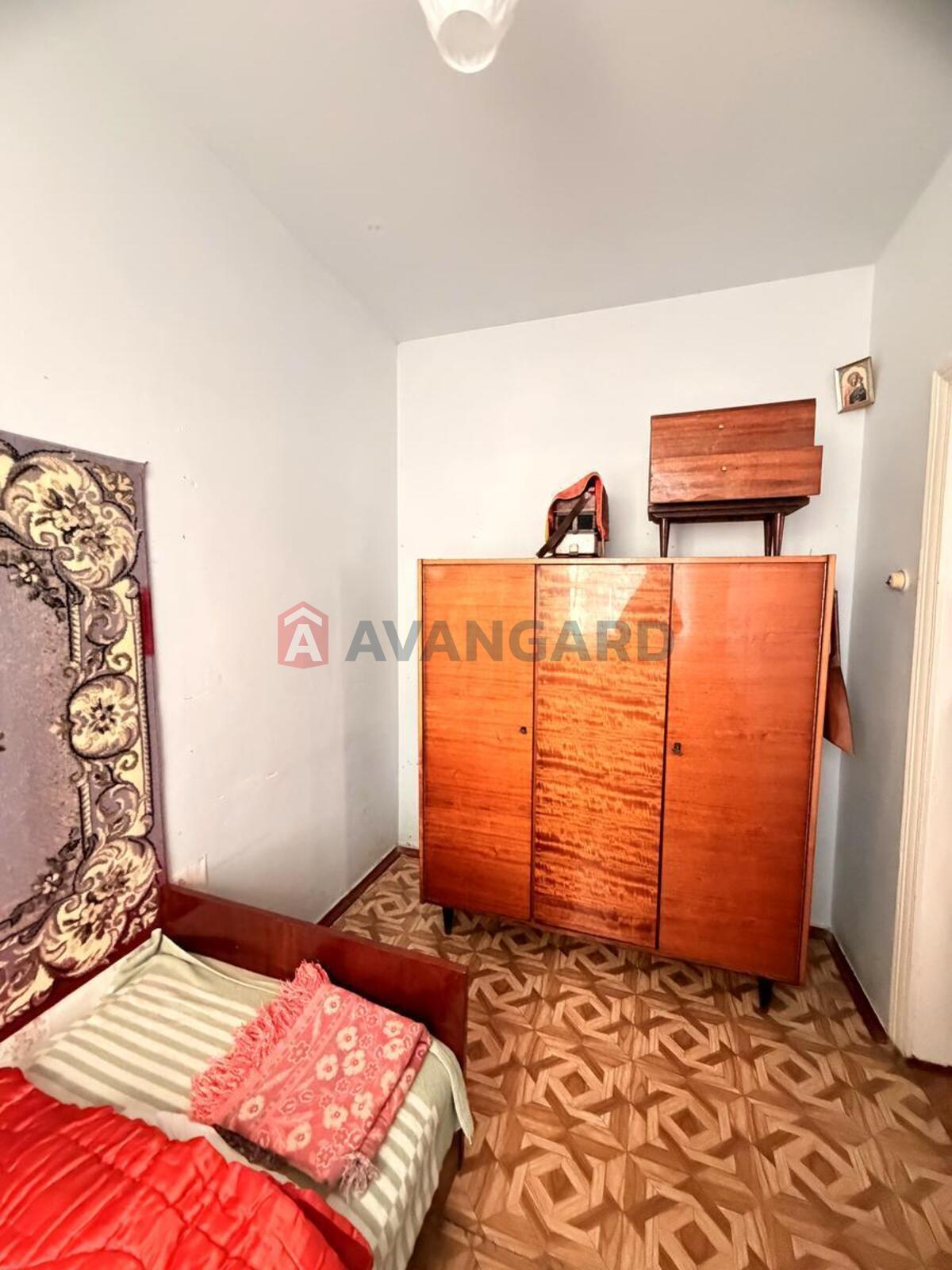 �������, 75 ��.�. ���� 4