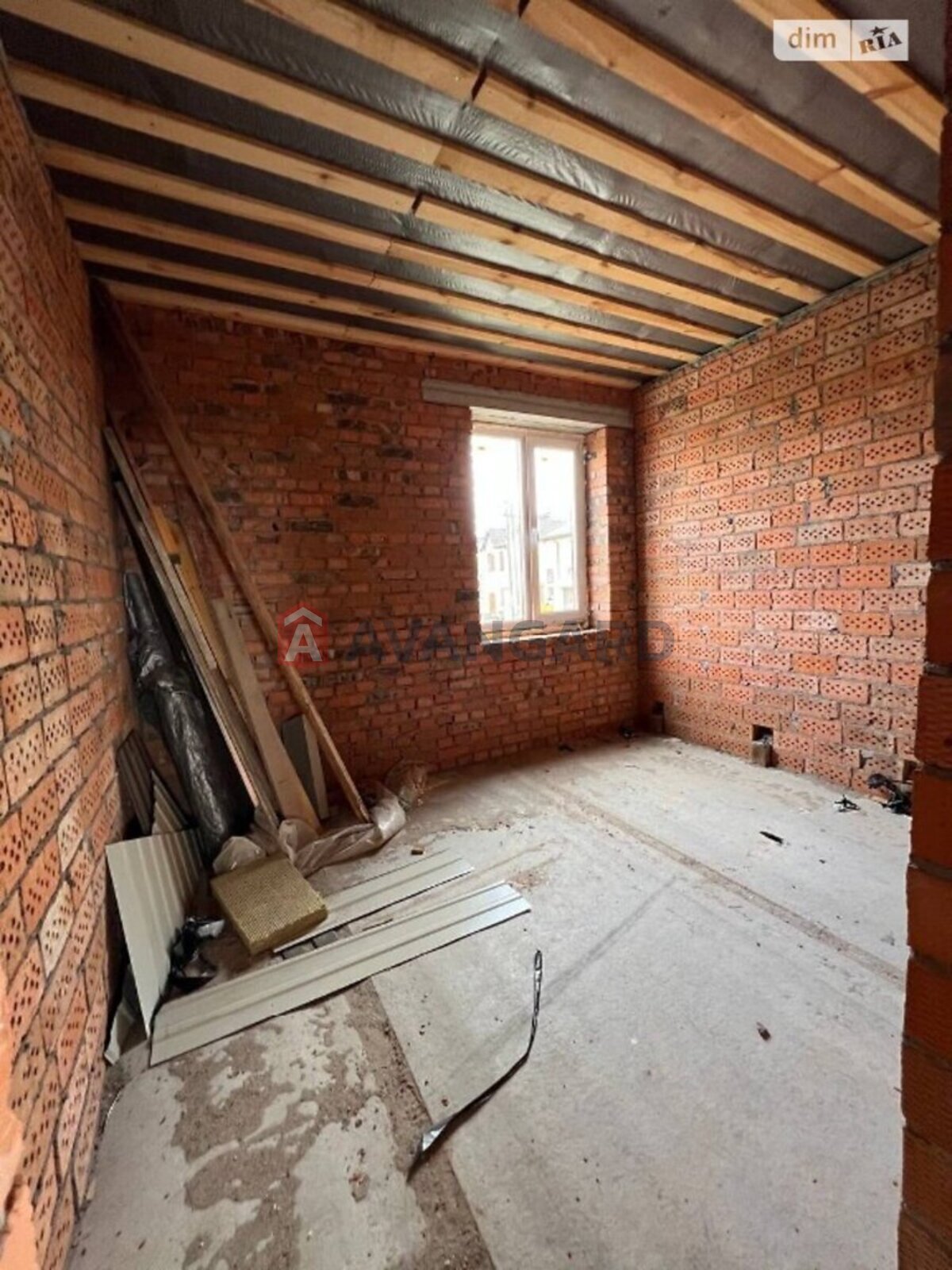 �������, 140 ��.�. ���� 16