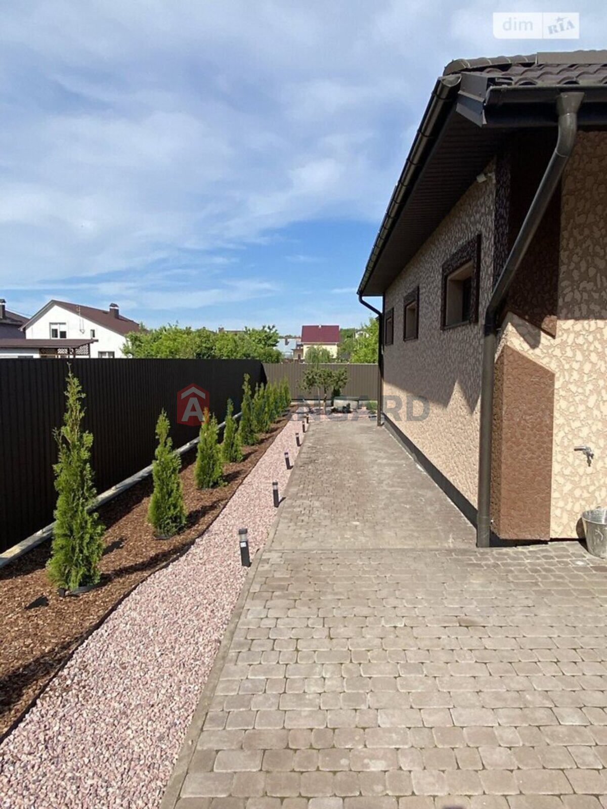 �������, 190 ��.�. ���� 27