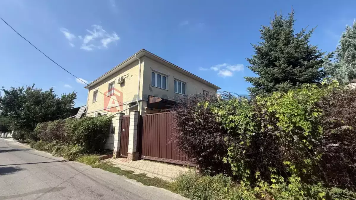 �������, 300 ��.�. ���� 27