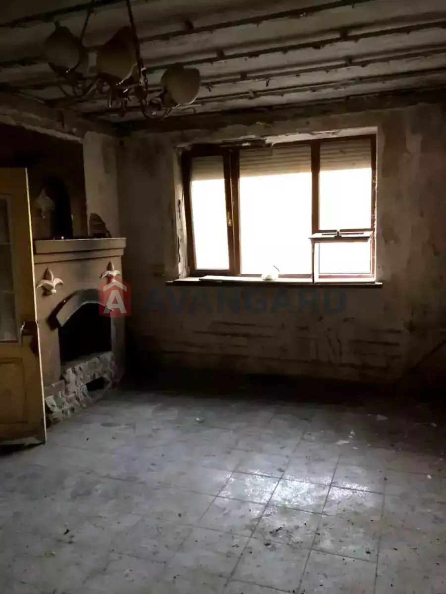 �������, 220 ��.�. ���� 5