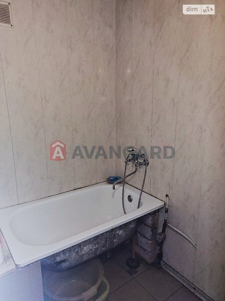 ������� �������, 73 ��.�. ���� 12